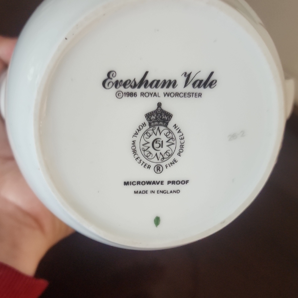 Royal Worcester Evesham Vale Coffee Pot with Lid England Vintage 1986 Fruit - Picture 6 of 7